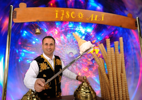 Heerlijk Turks ijs en verbazingwekkende trucs